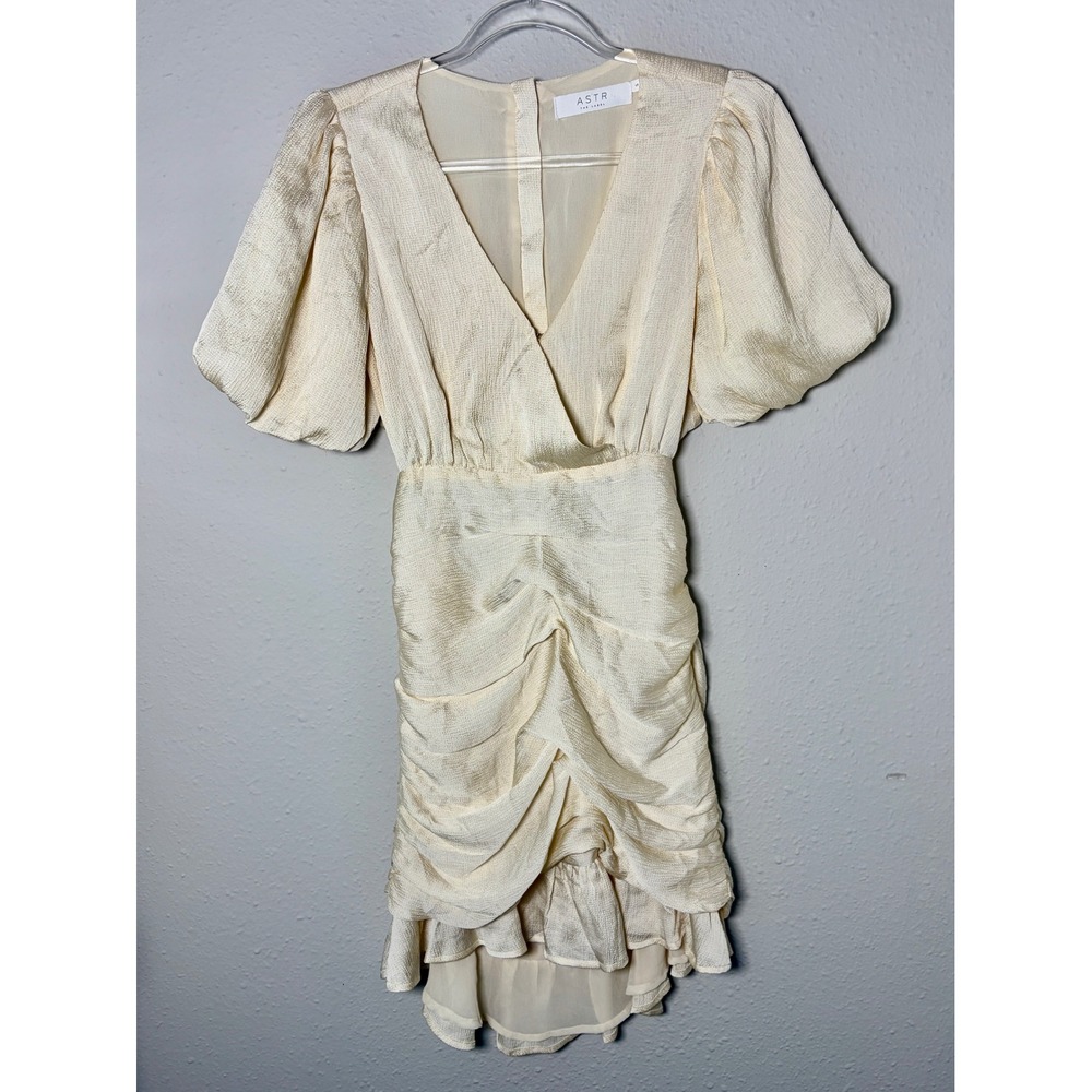 ASTR The Label Cream Ruched Puff Sleeve Open Back Mini Dress Champagne Small
